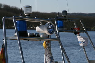 九游娱乐-“水上救生：三叉湖游泳馆赛场英勇与智慧并肩作战”  第2张